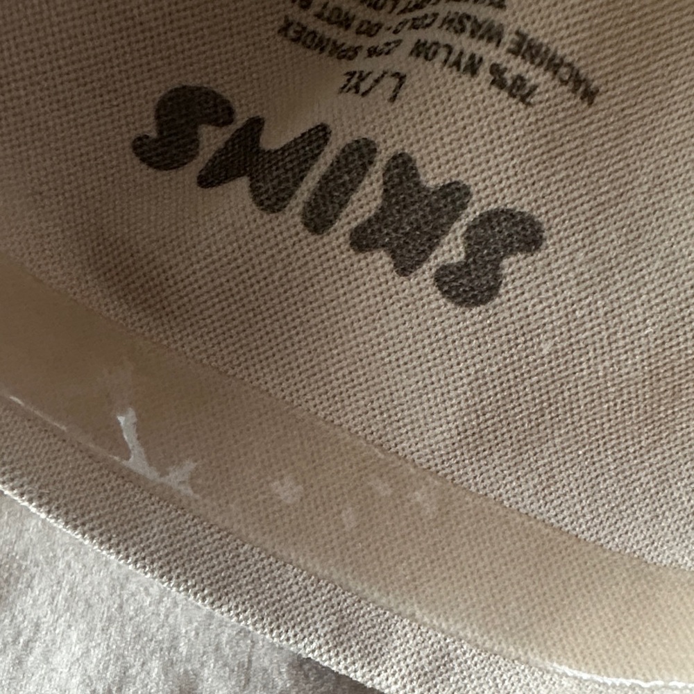 SKIMS - Picture 8 of 8